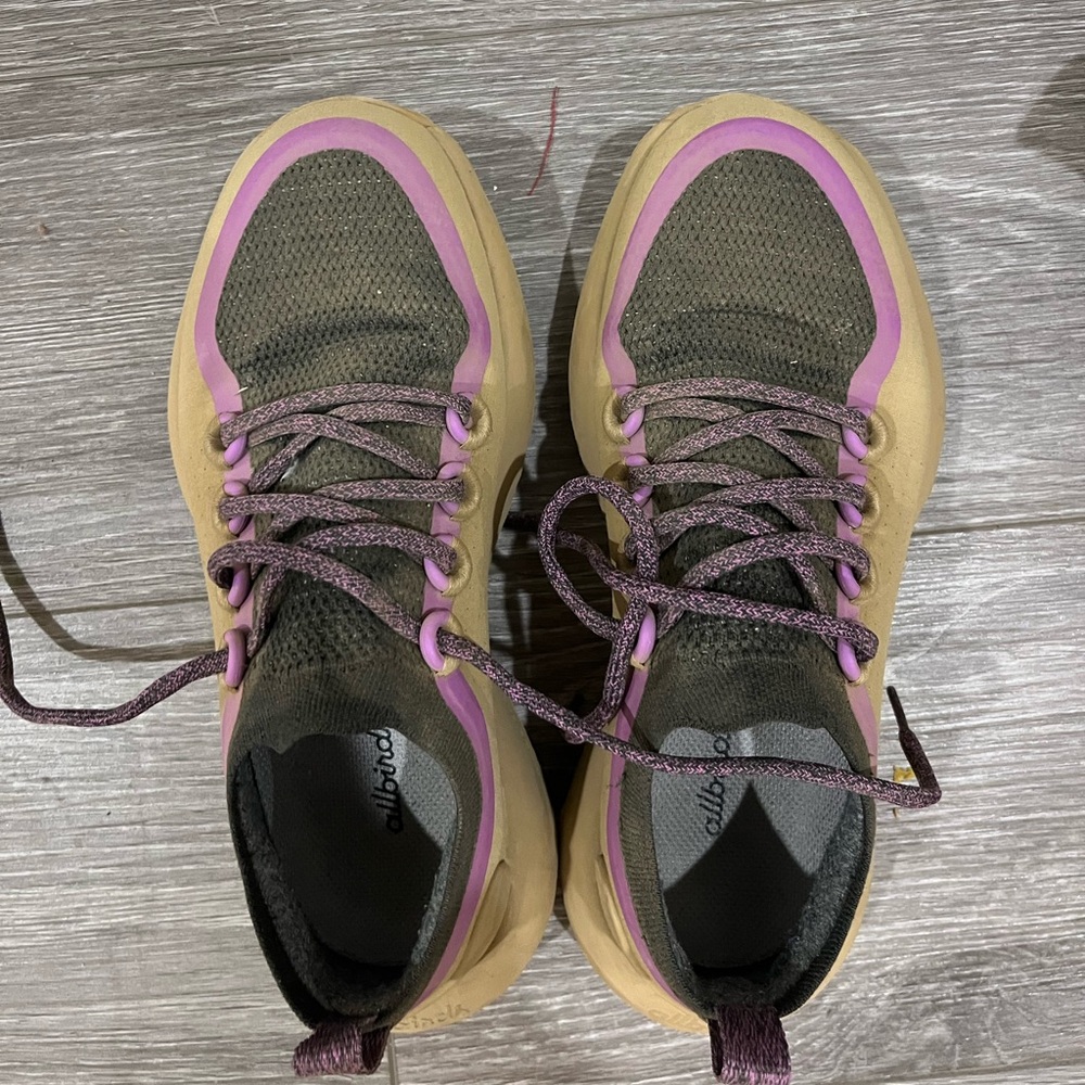Allbirds Women’s Trail Runners SWT – Hazy Beige/Lux Purple